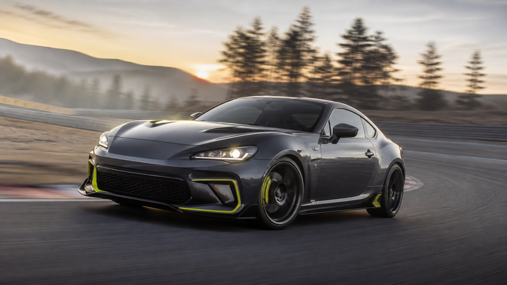 Sports-coupé på lukket racerbane